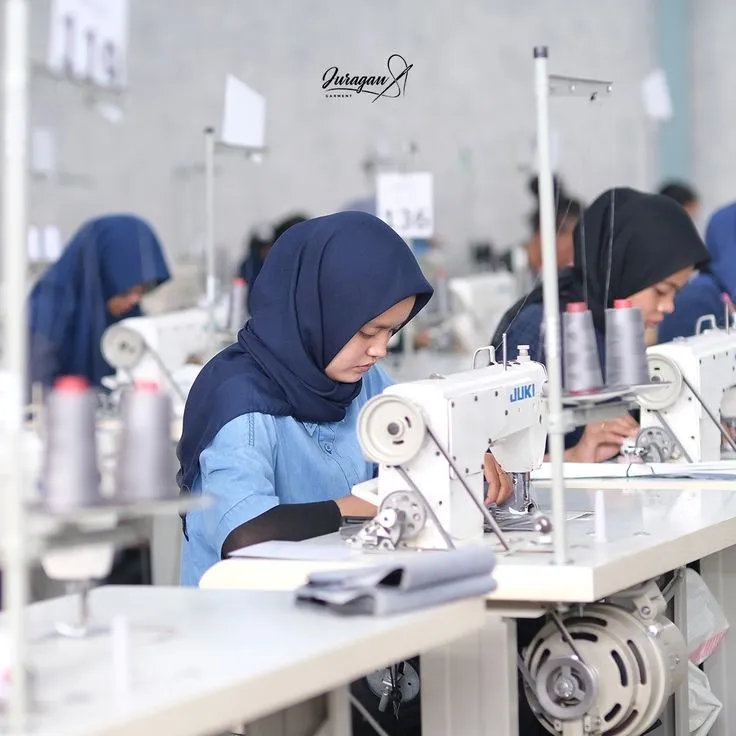 Penjahit LILY: Menjahit Kehidupan Sehari-hari di Cilacap
